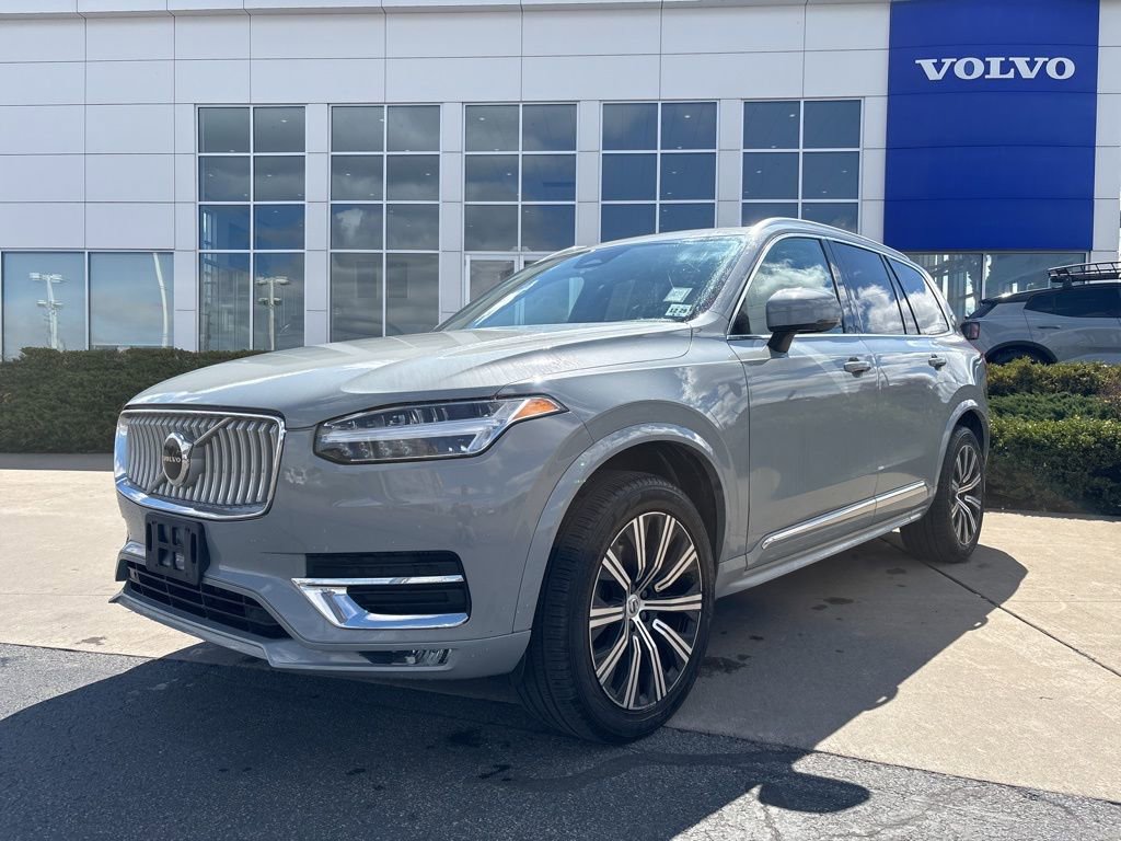 Certified 2025 Volvo XC90 B5 Core image 38