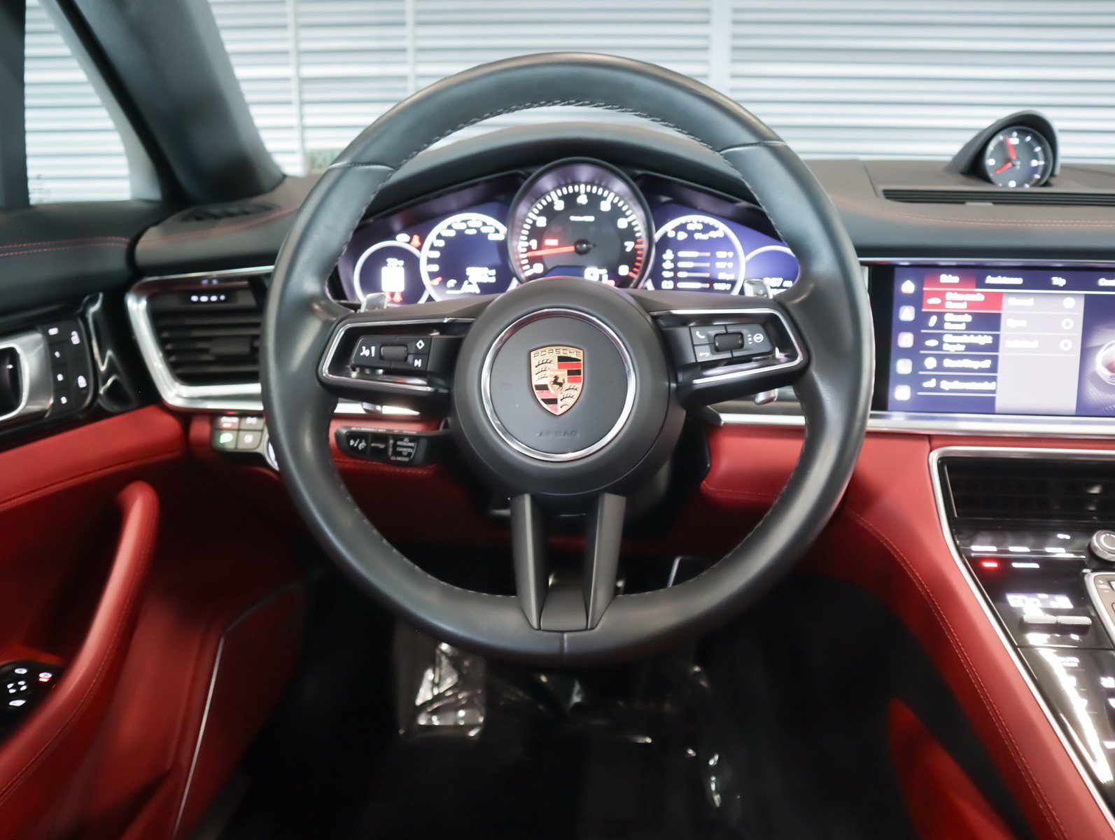 Certified 2023 Porsche Panamera 4S AWD/4WD image 13