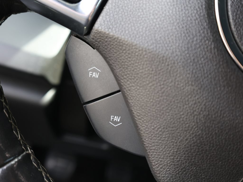 Used 2019 Chevrolet Camaro LT w/ Technology Package RWD image 29