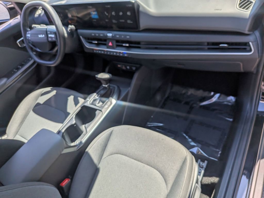 Used 2025 Kia K4 FWD image 31