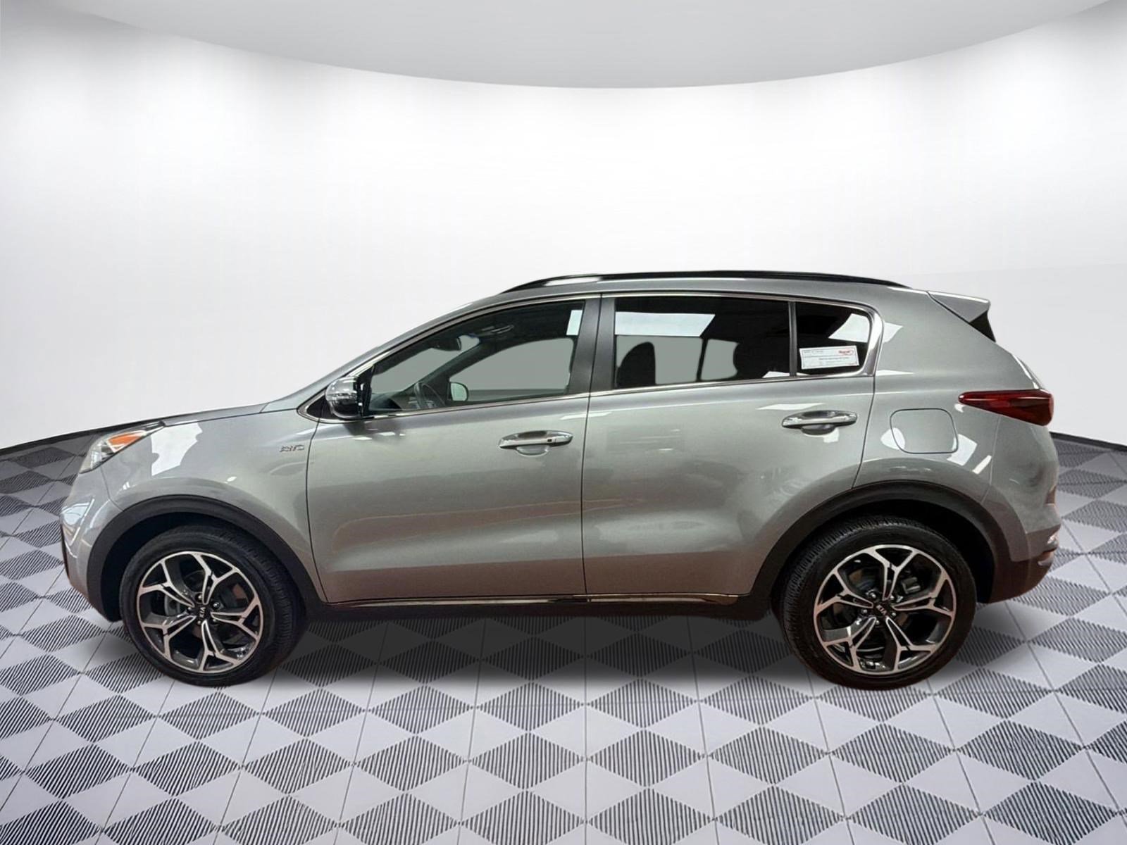 Used 2020 Kia Sportage SX image 2