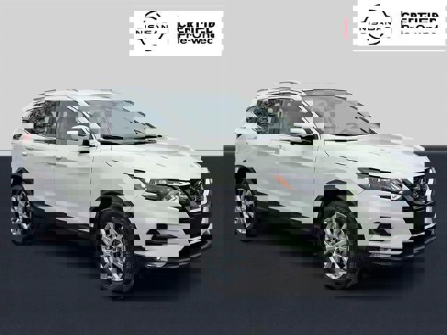 Used 2022 Nissan Rogue Sport SV w/ Technology Package image 1