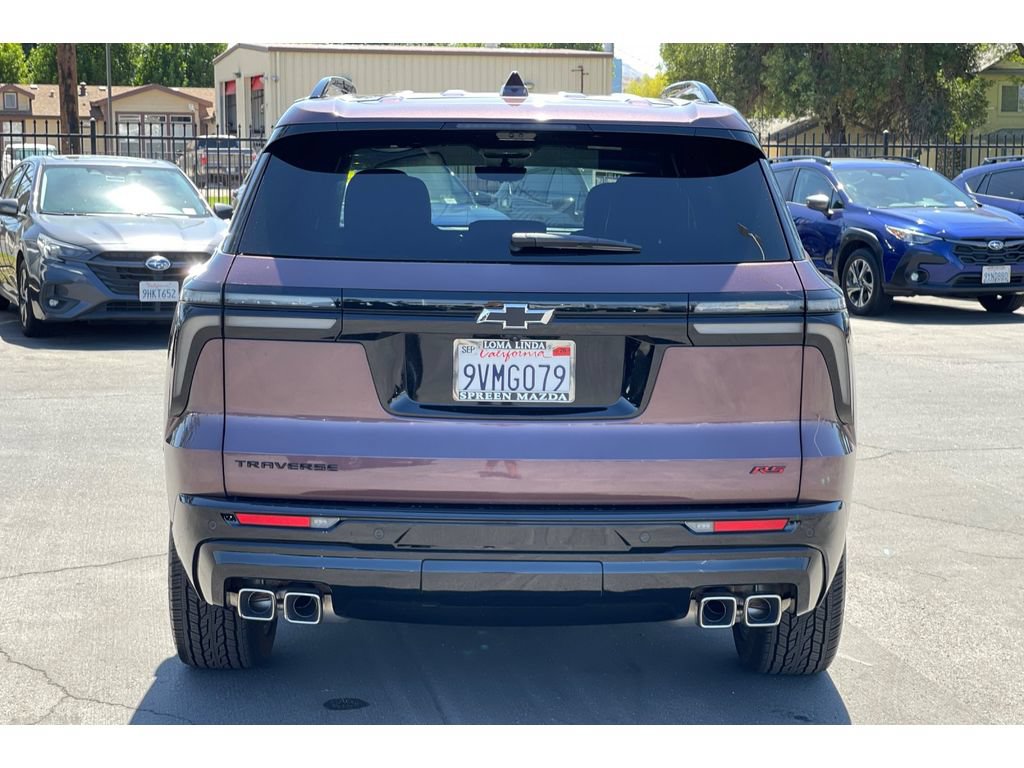 Used 2026 Chevrolet Traverse RS w/ LPO, Cargo Package FWD image 5