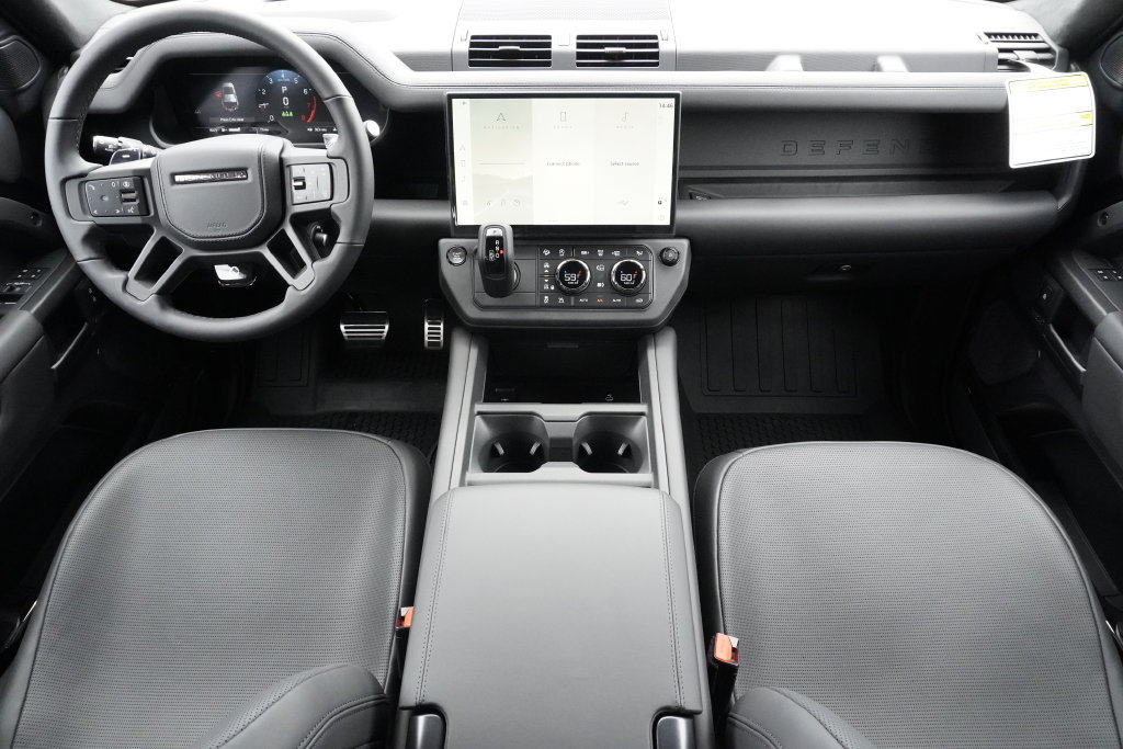 New 2026 Land Rover Defender 110 OCTA AWD/4WD image 9