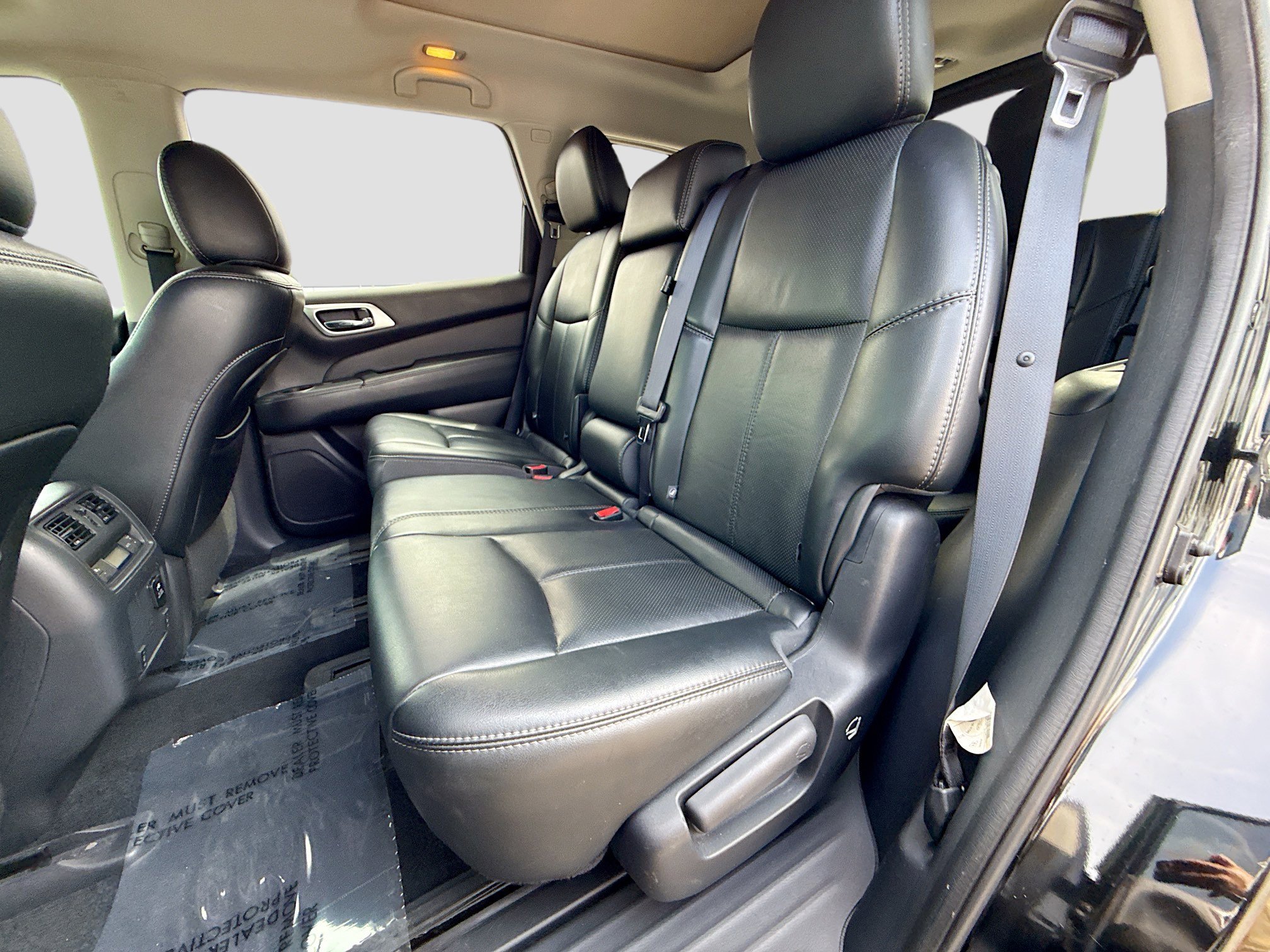 Used 2016 Nissan Pathfinder Platinum FWD image 22