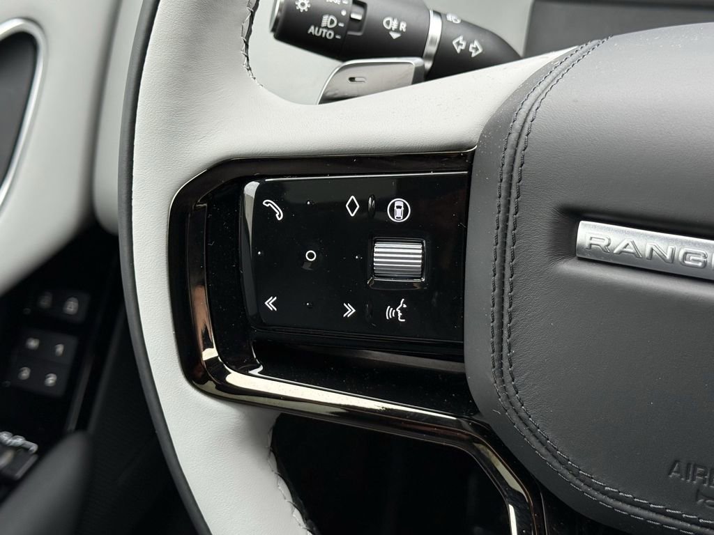 New 2026 Land Rover Range Rover Velar S image 17