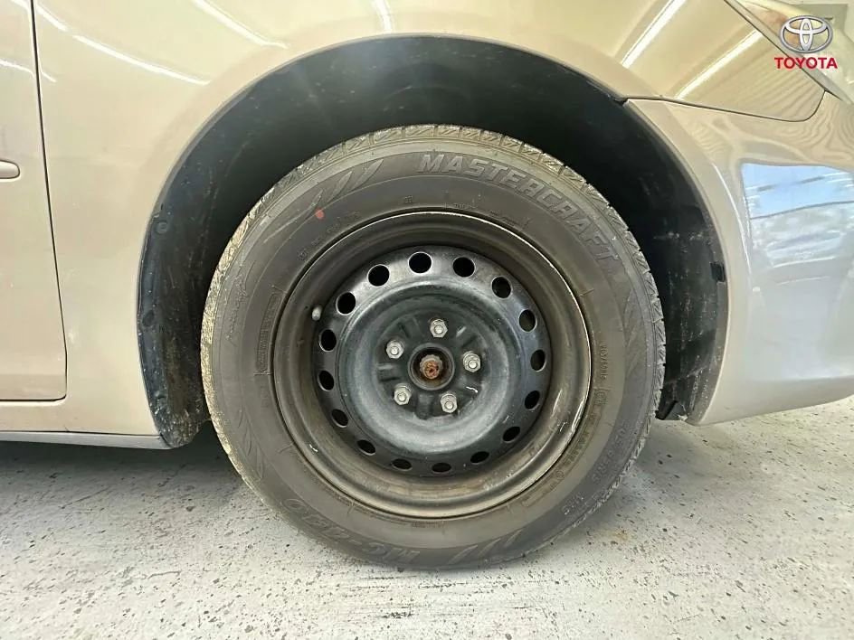 Used 2005 Toyota Camry LE image 28