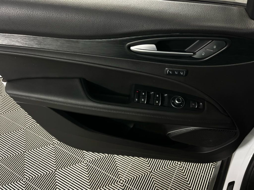 Used 2023 Alfa Romeo Stelvio Sprint image 26
