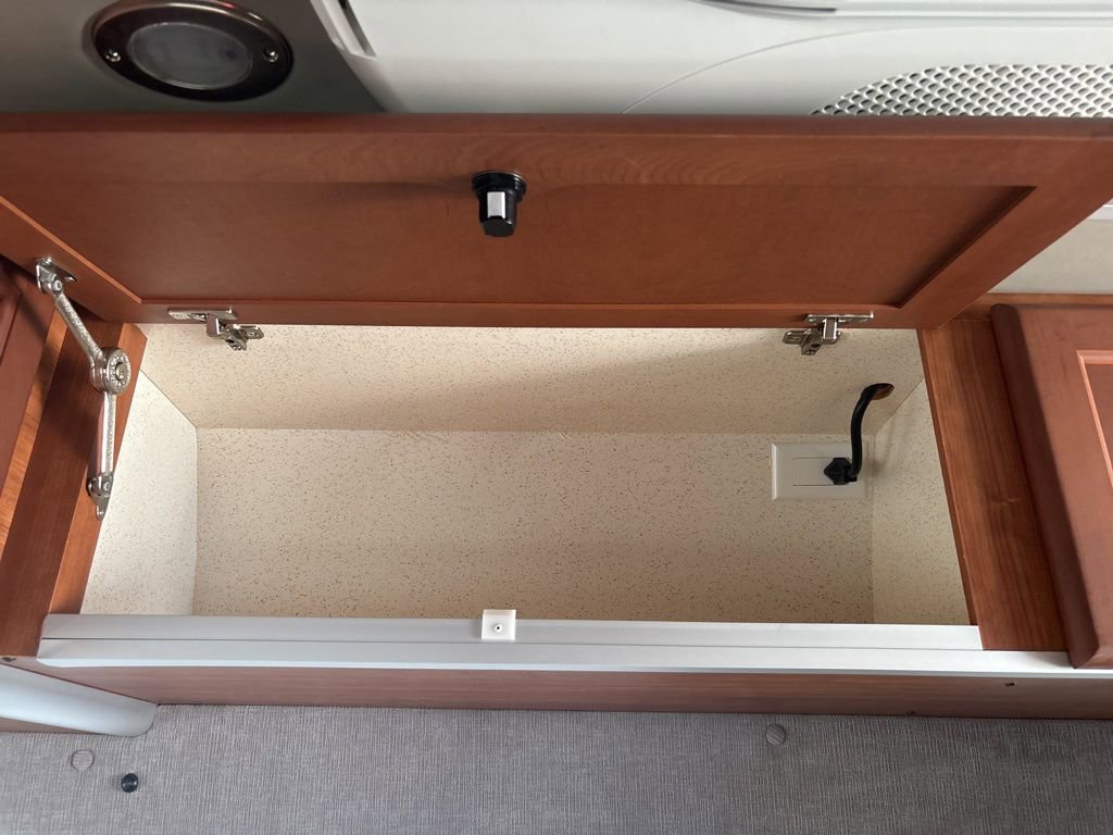 Used 2016 Mercedes-Benz Sprinter 3500 image 29