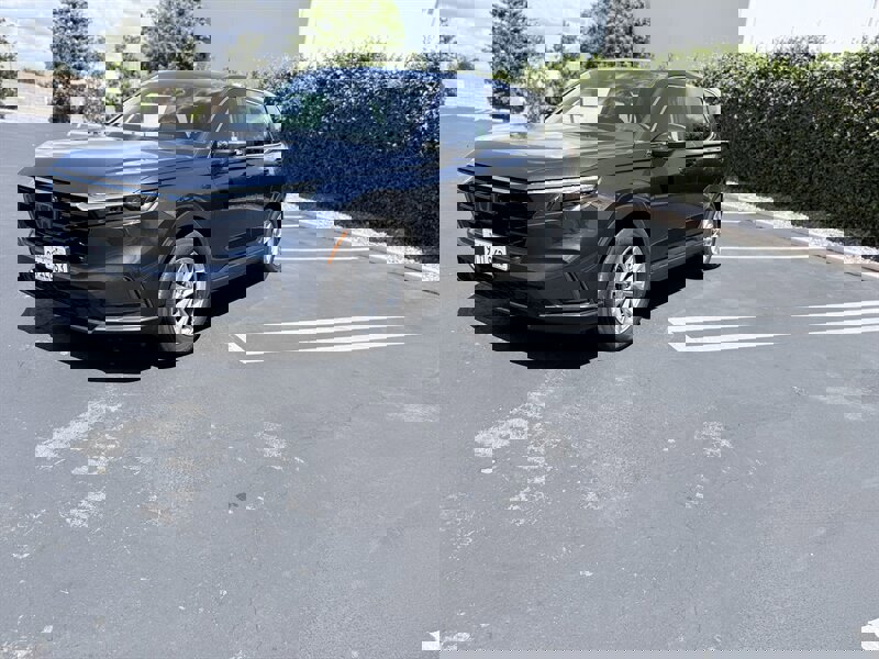 Used 2023 Honda CR-V EX image 5