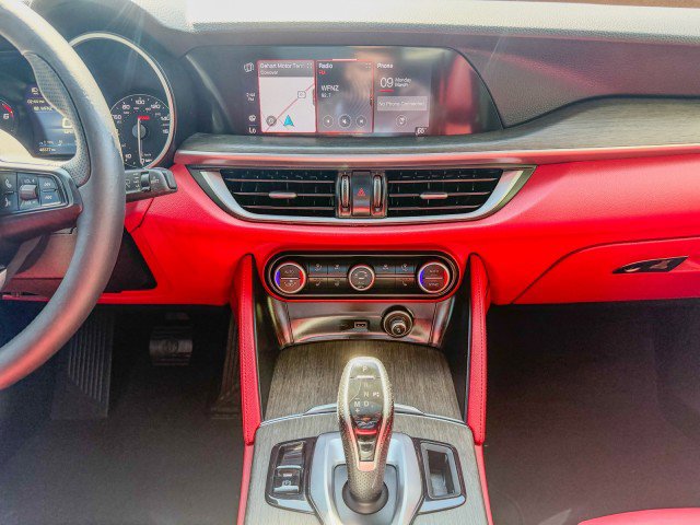 Used 2021 Alfa Romeo Stelvio Ti w/ Nero Edizione image 9