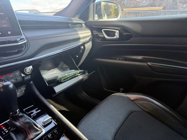 Used 2023 Jeep Compass Trailhawk image 22