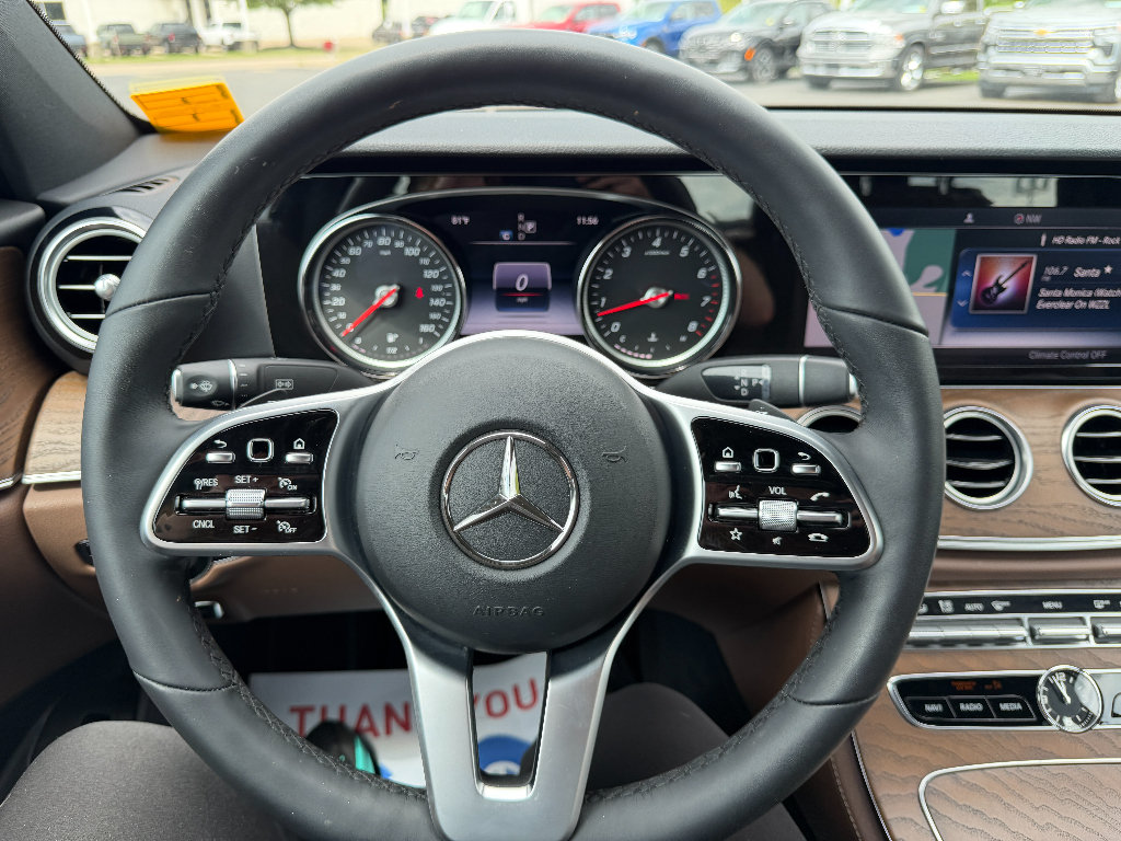 Used 2019 Mercedes-Benz E 300 4MATIC image 40