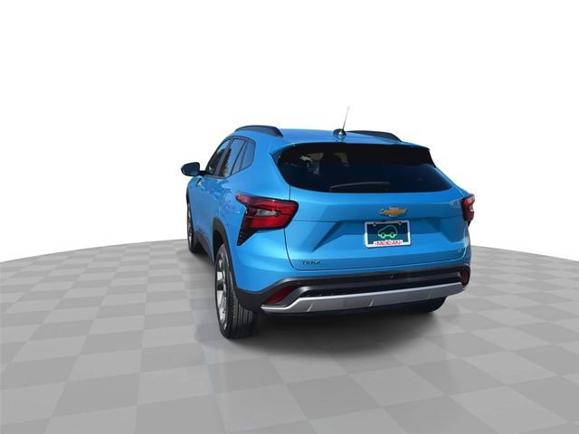 Used 2025 Chevrolet Trax LT w/ Driver Confidence Package FWD image 7