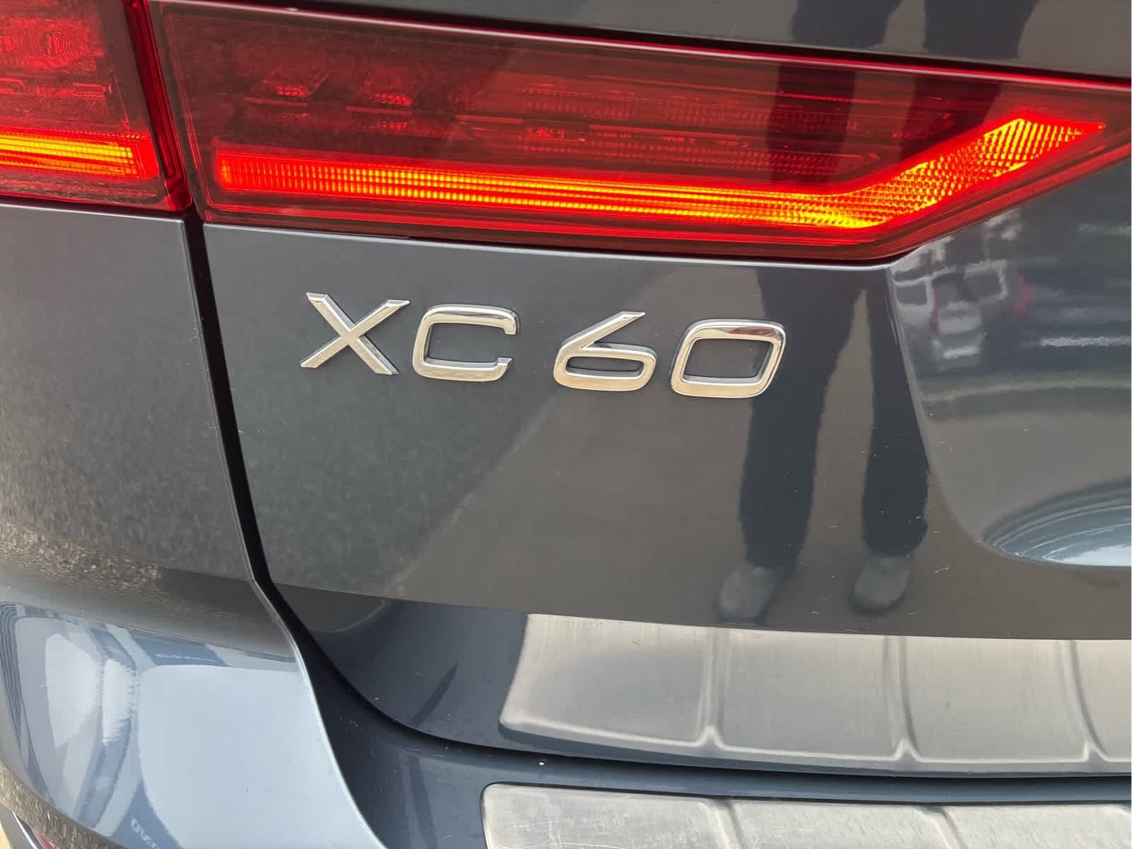 Used 2026 Volvo XC60 B5 Plus AWD/4WD image 11