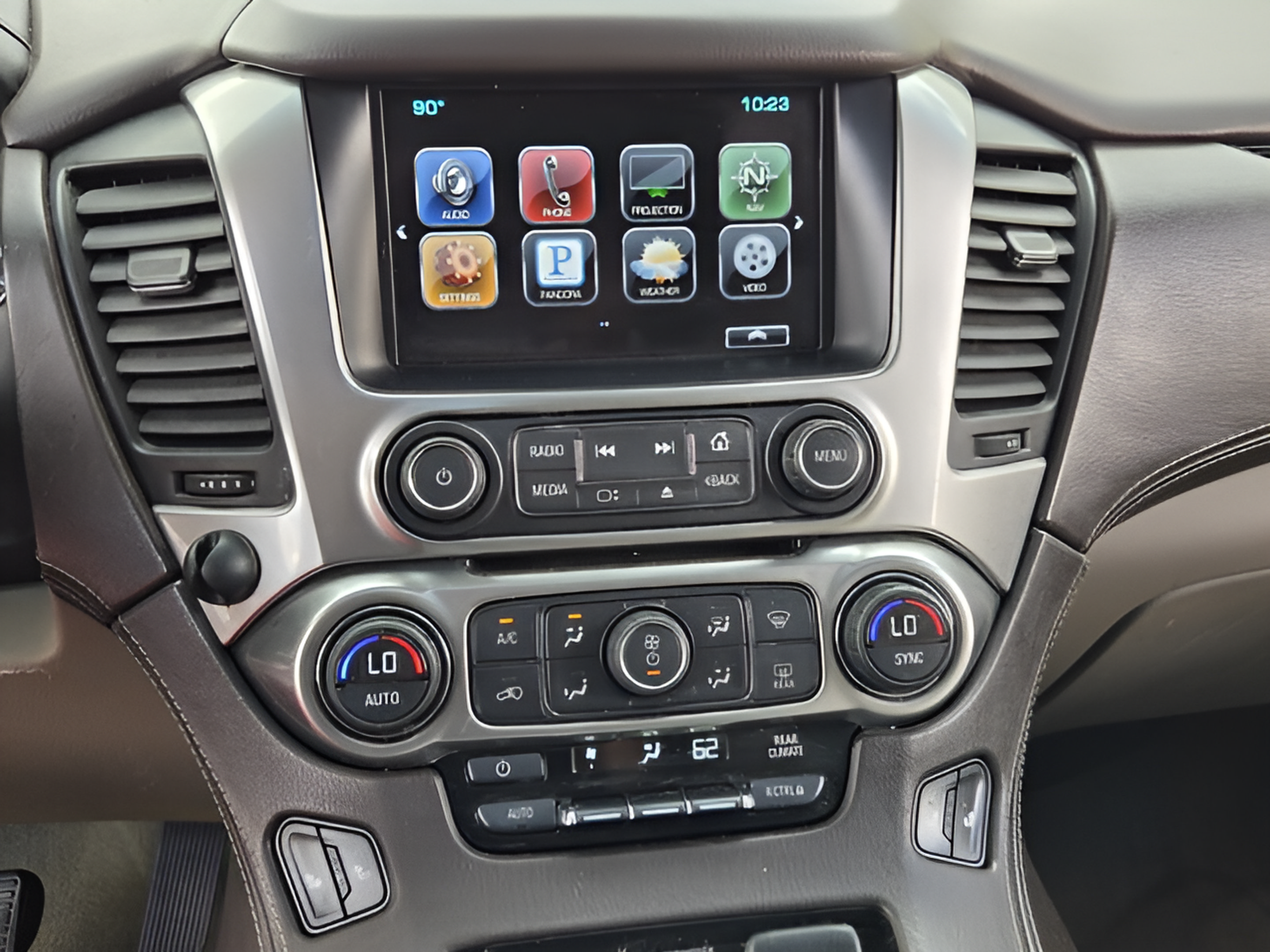 Used 2016 Chevrolet Tahoe LT RWD image 18