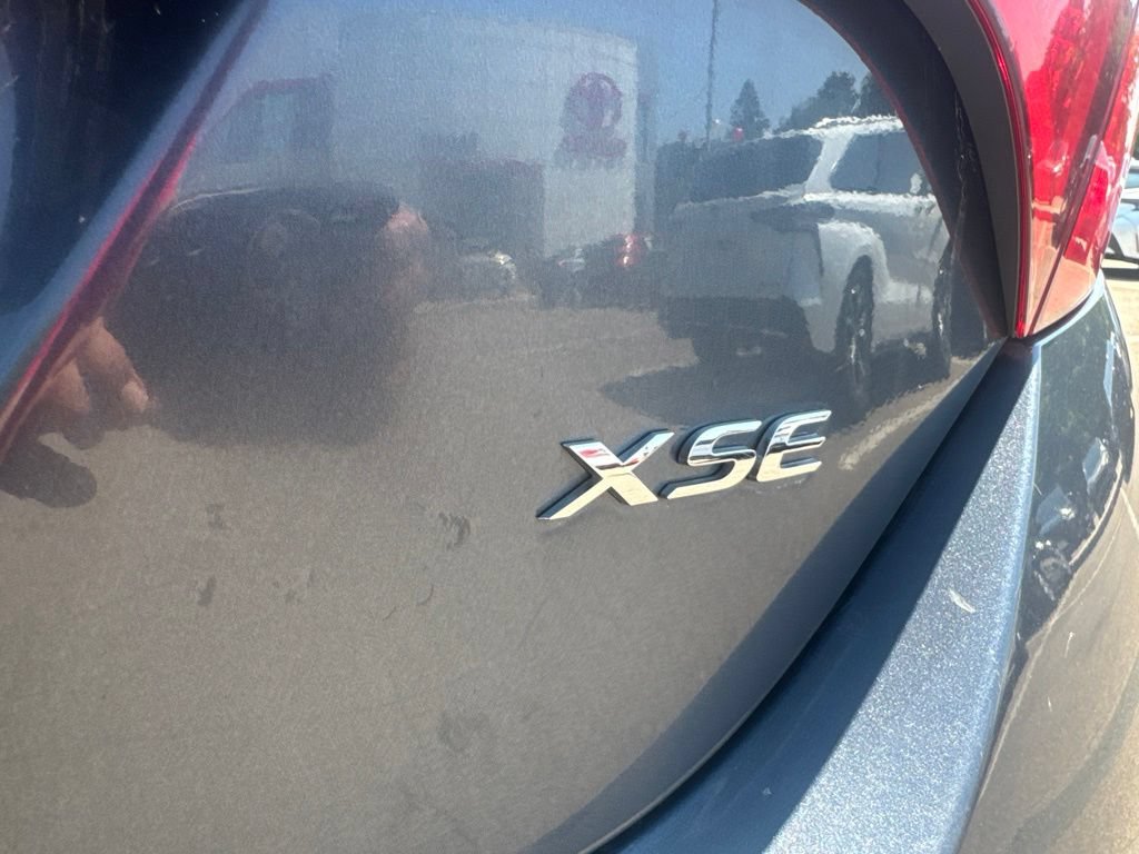 Used 2018 Toyota Corolla XSE FWD image 34