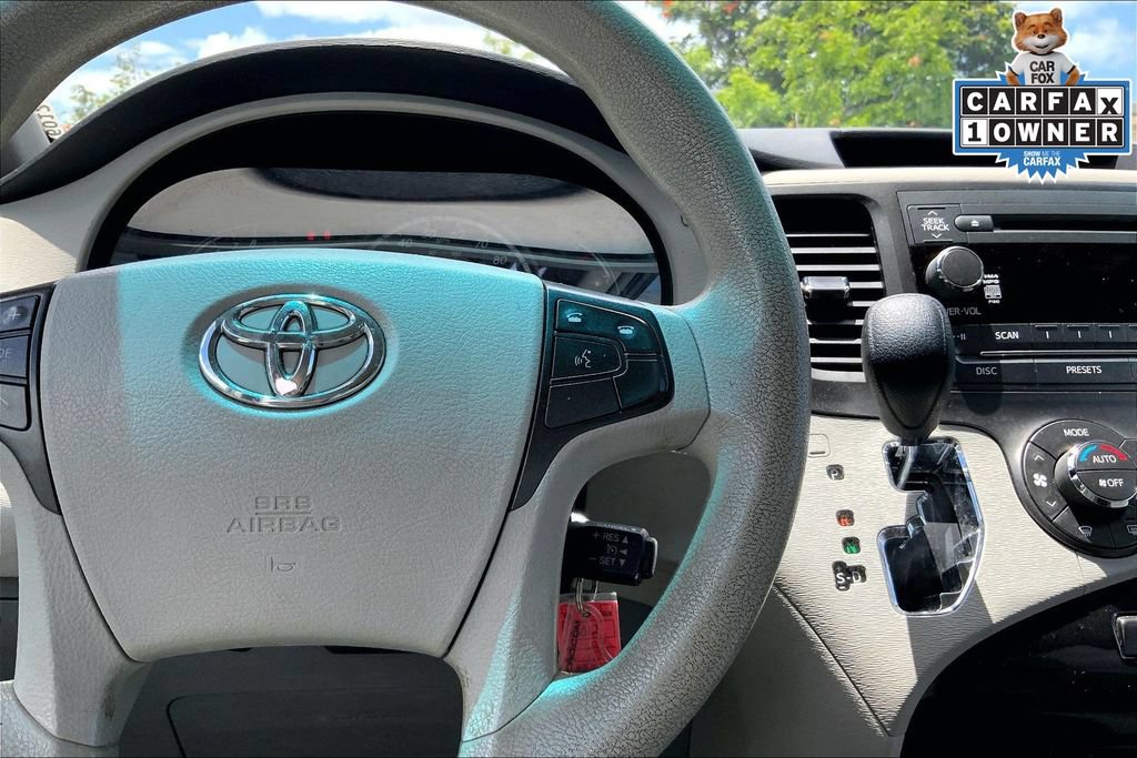 Used 2014 Toyota Sienna LE FWD image 17