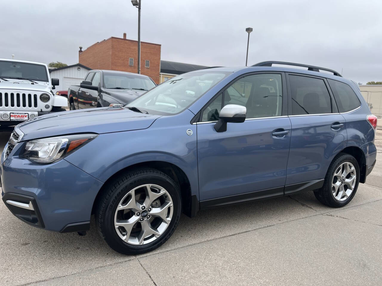 Used 2018 Subaru Forester 2.5i Touring w/ Popular Package #2 image 9