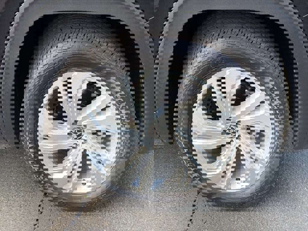 Used 2023 Volkswagen Atlas SE image 33