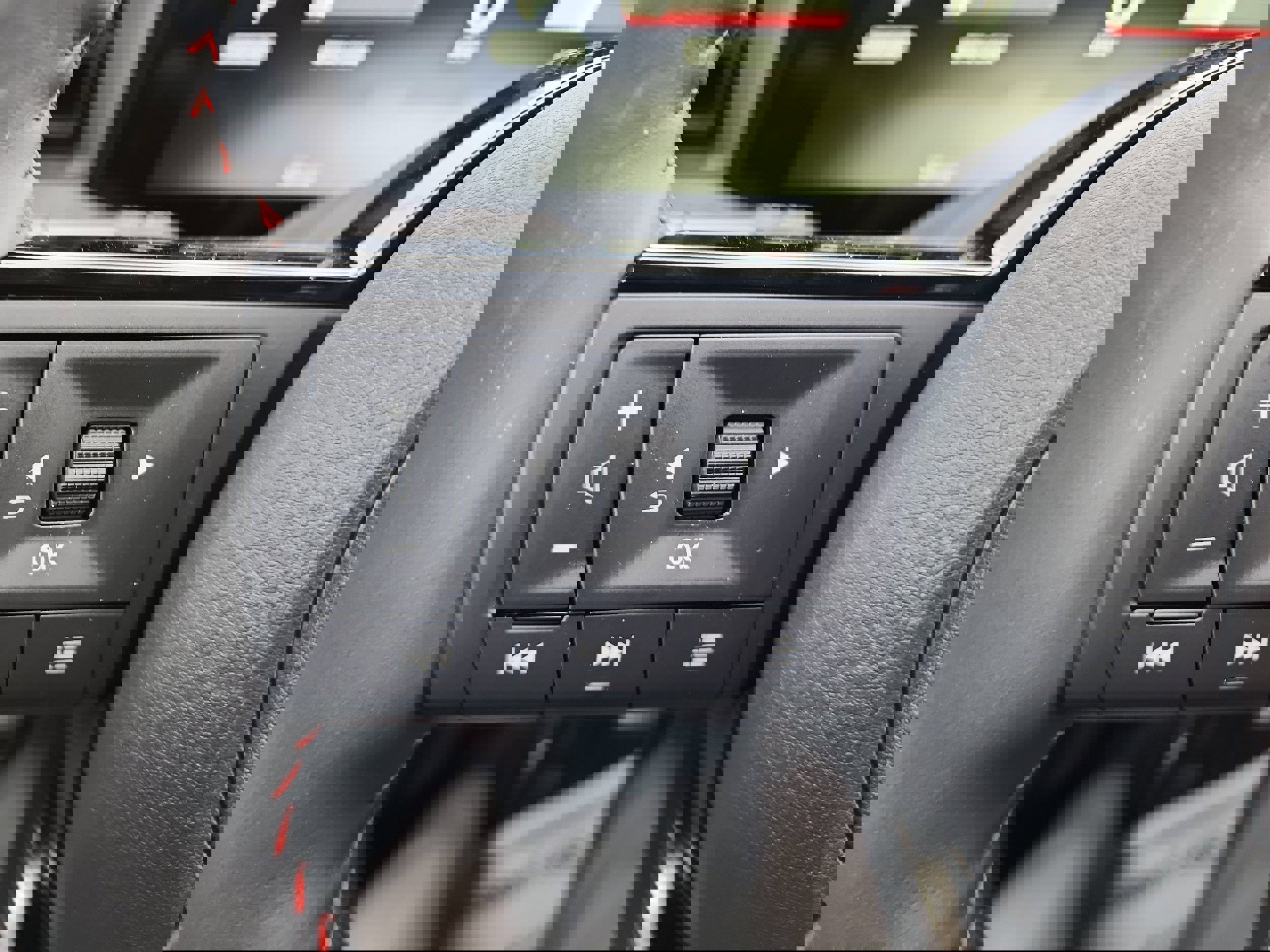 New 2026 Nissan Kicks SR w/ SR Premium Package image 19