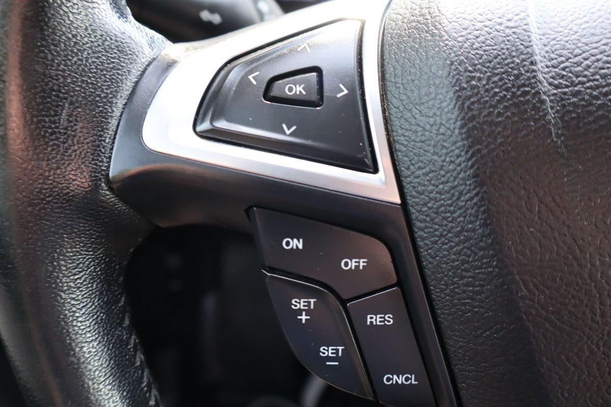 Used 2017 Ford Fusion Titanium FWD image 30