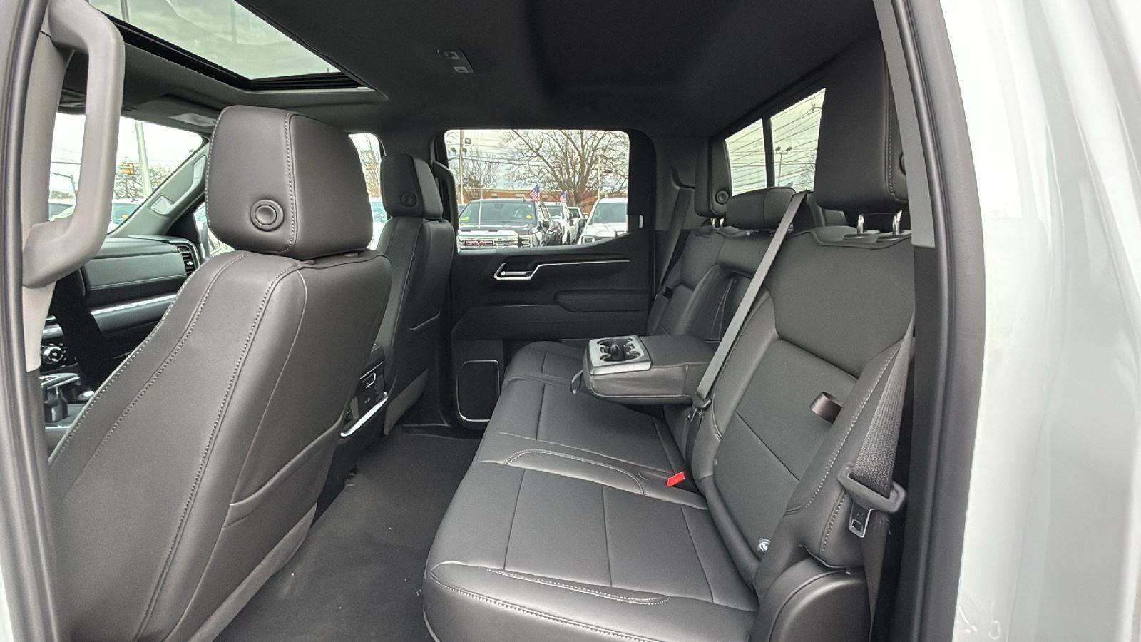 New 2026 GMC Sierra 1500 SLT w/ SLT Premium Plus Package image 30