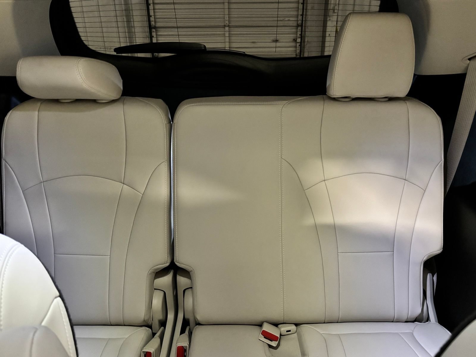 Used 2023 Buick Enclave Essence w/ LPO, Floor Liner Package FWD image 20