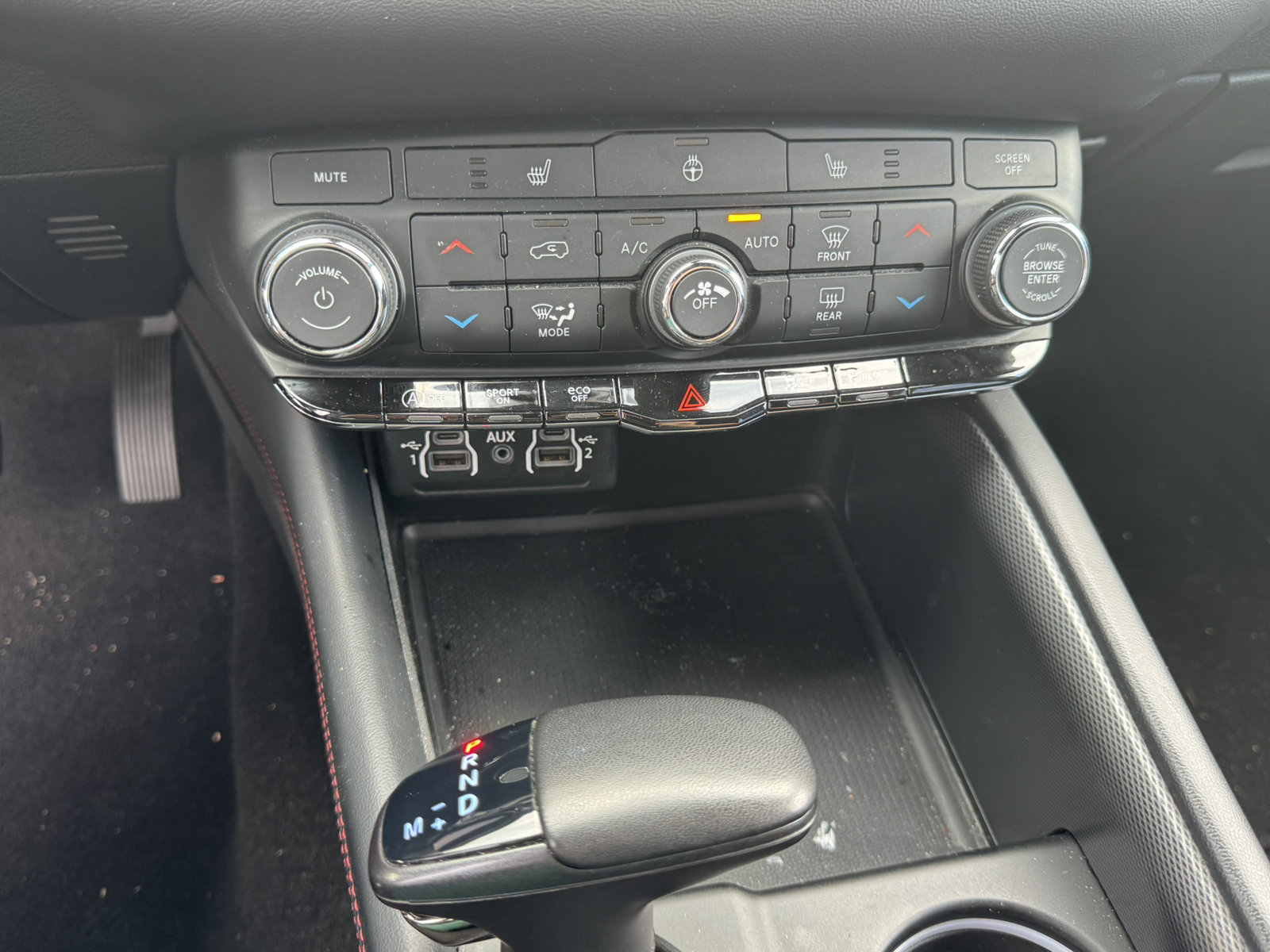 Used 2025 Dodge Durango GT AWD/4WD image 27