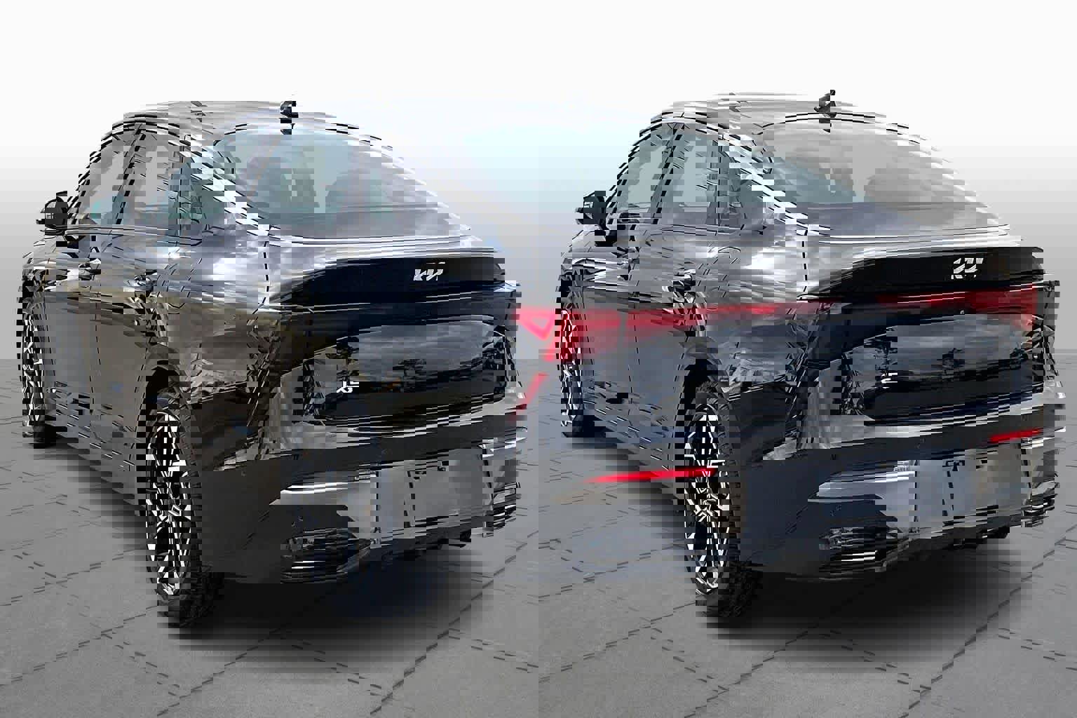 Used 2025 Kia K5 EX image 12