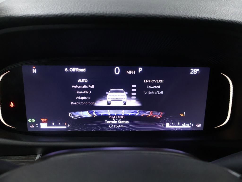 Used 2024 Jeep Wagoneer L Series III w/ Flexible Seating Group image 38