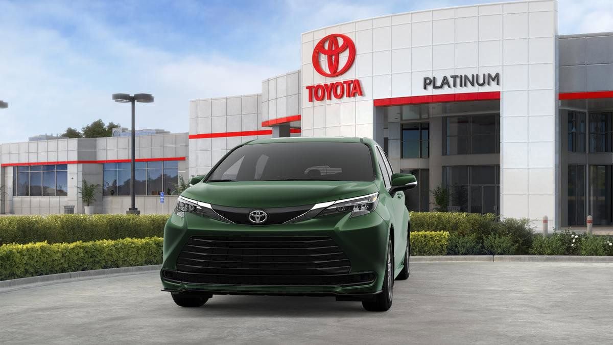 New 2026 Toyota Sienna LE image 18