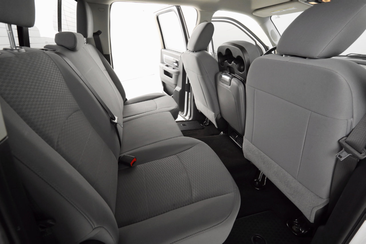 Used 2017 RAM 1500 Classic SLT w/ SLT Plus D￩cor Group image 24