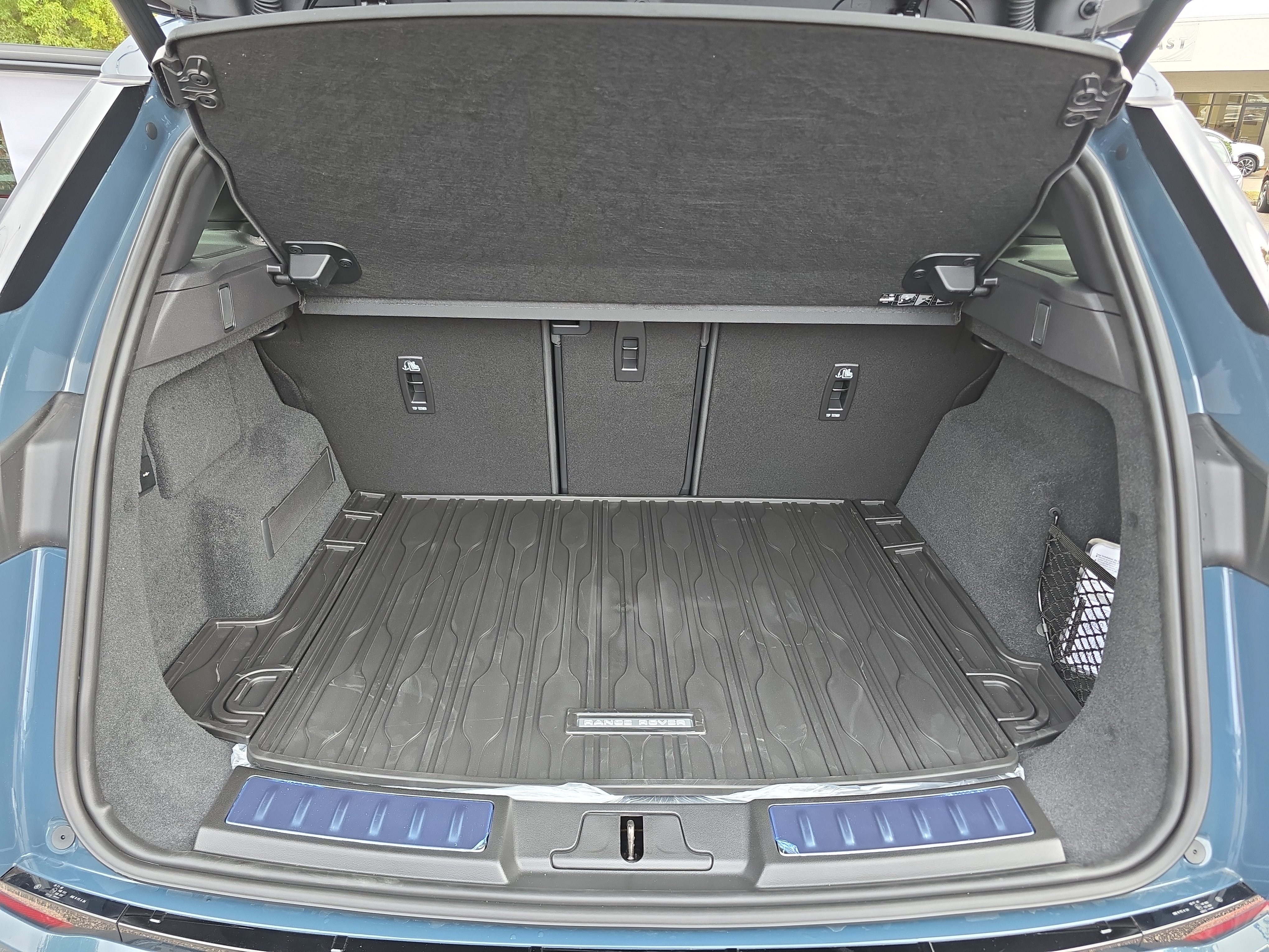 New 2026 Land Rover Range Rover Evoque Dynamic SE image 12