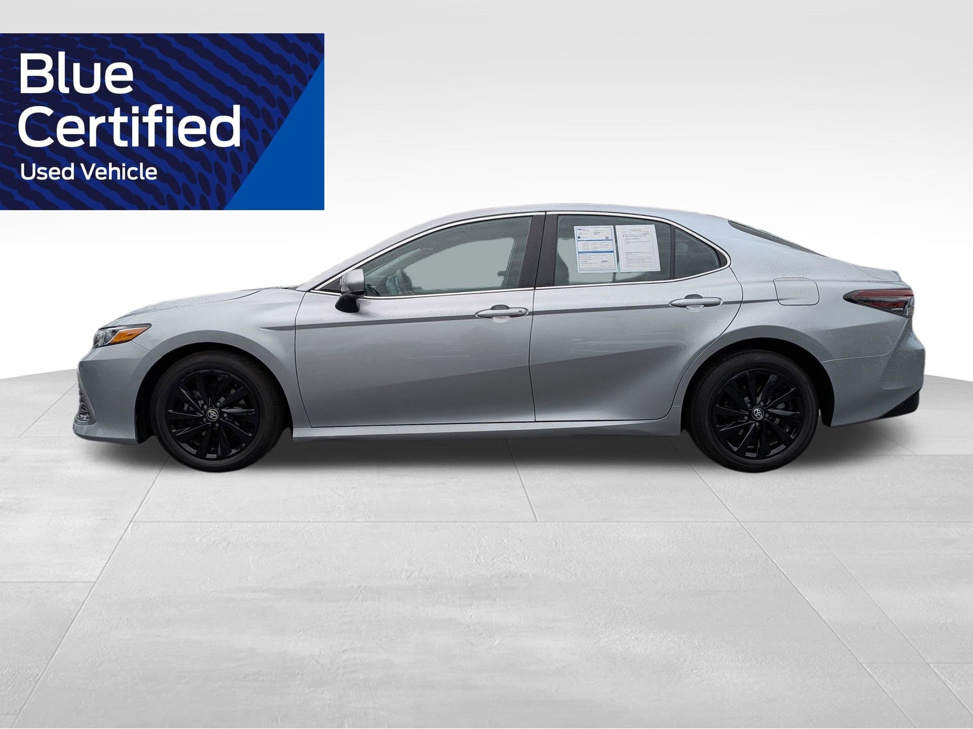 Used 2024 Toyota Camry LE FWD image 9