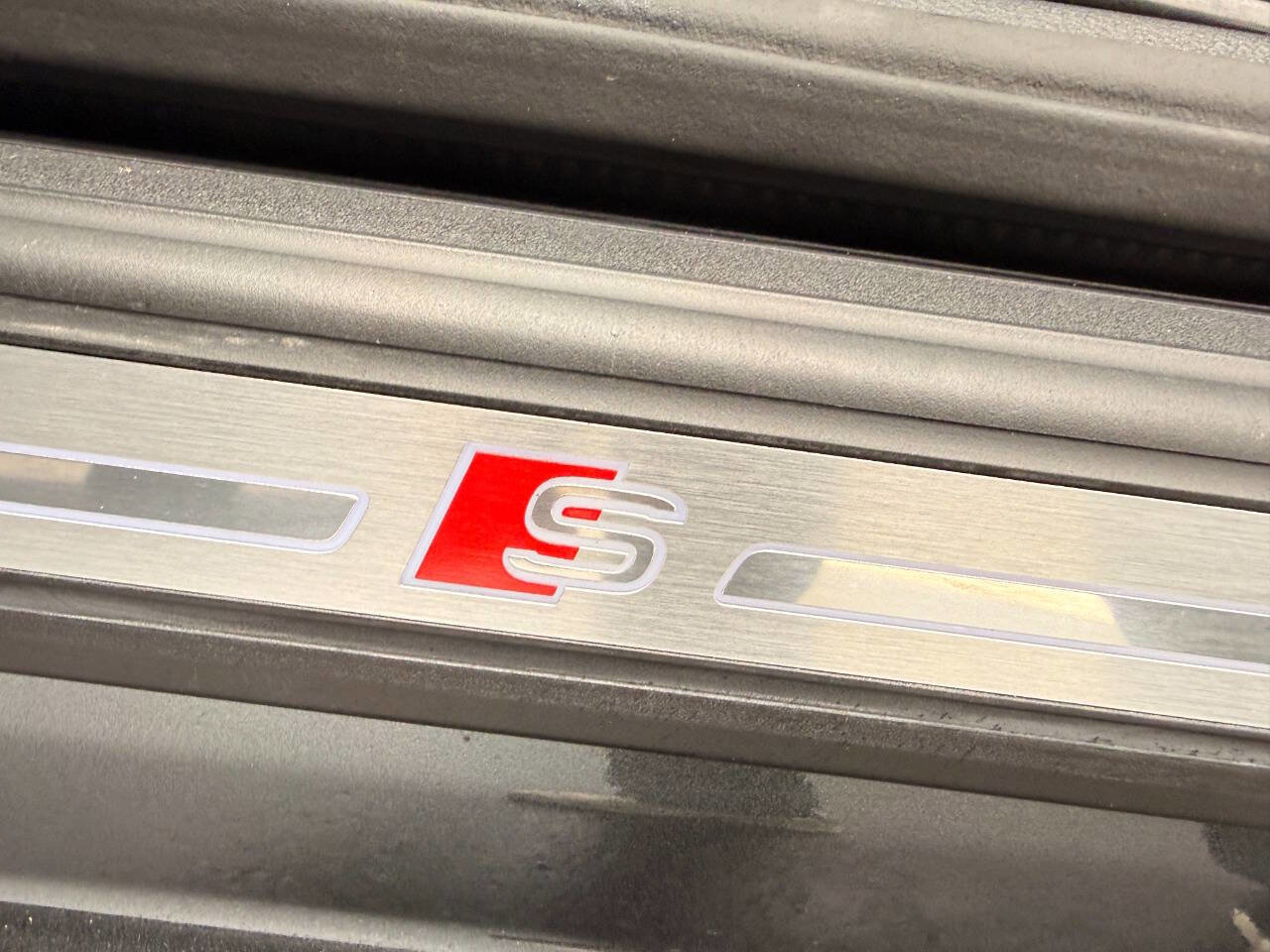 Used 2024 Audi Q5 2.0T Premium w/ Summer of Audi Package image 36