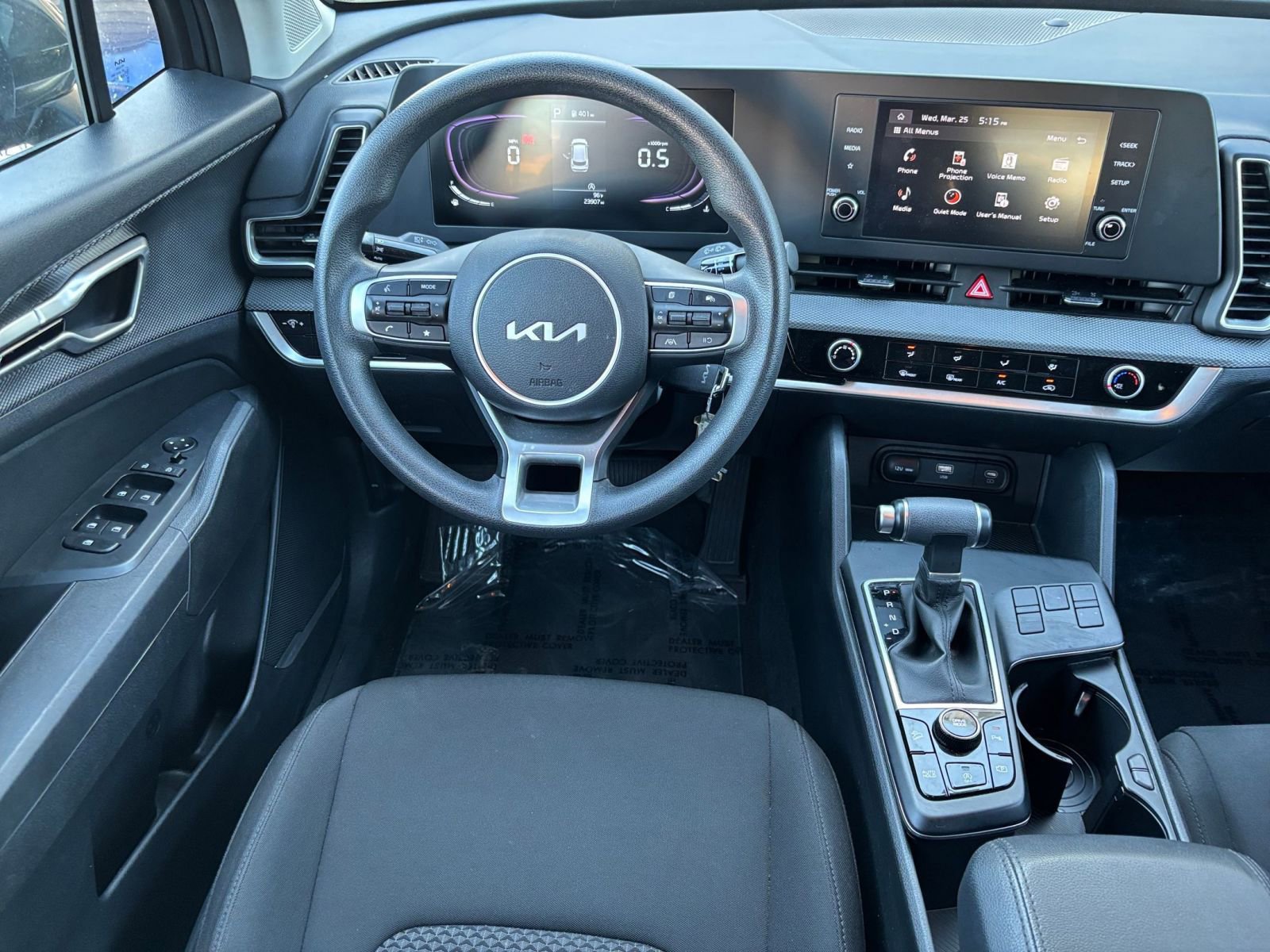 Used 2025 Kia Sportage LX FWD image 33