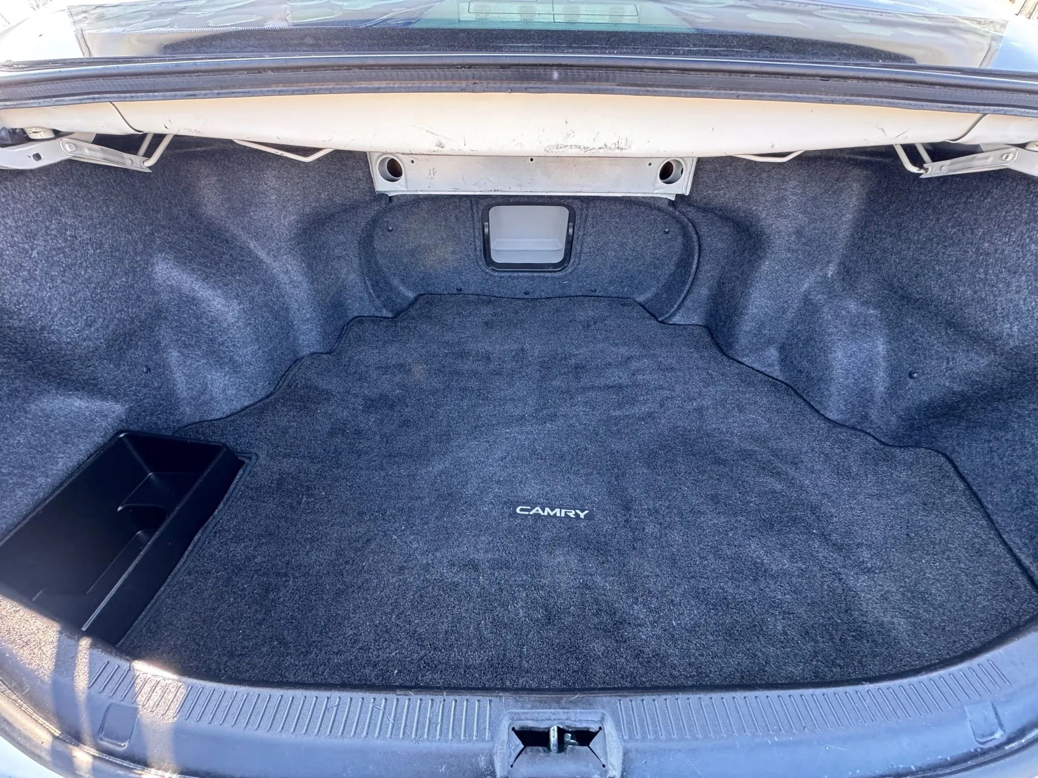 Used 2011 Toyota Camry SE w/ Fleet Convenience Pkg FWD image 23