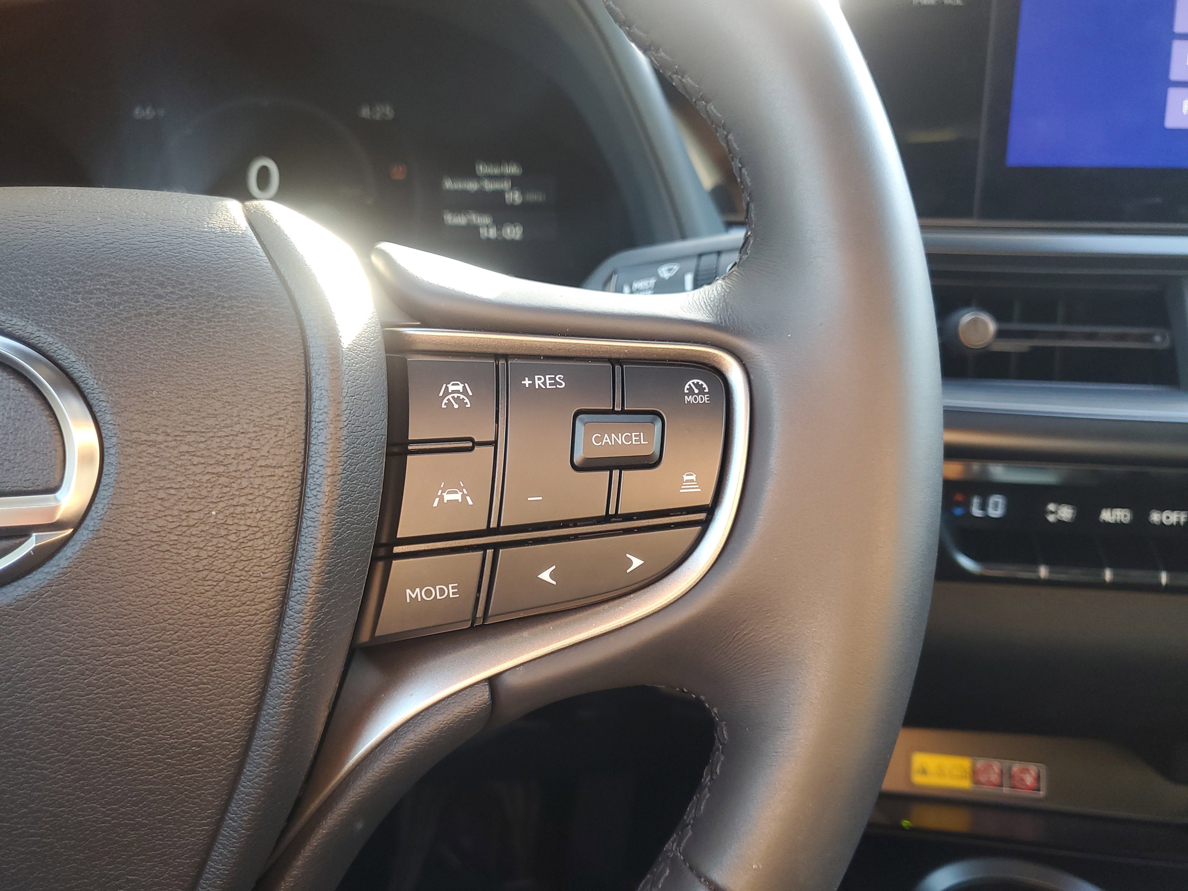 Used 2025 Lexus UX 300h FWD w/ Accessory Package (Z1) image 27