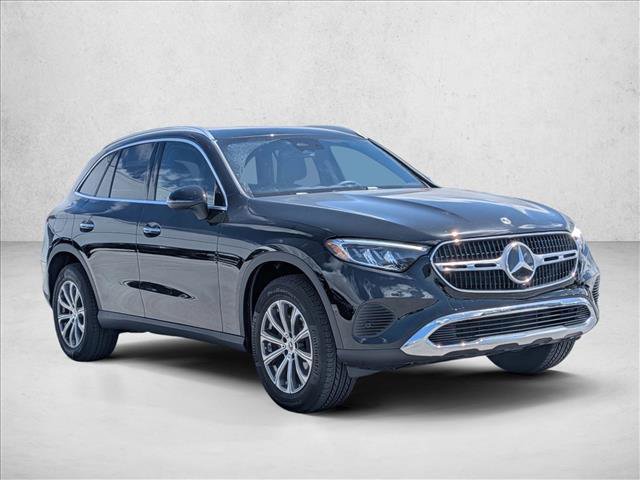 Certified 2026 Mercedes-Benz GLC 300 image 3