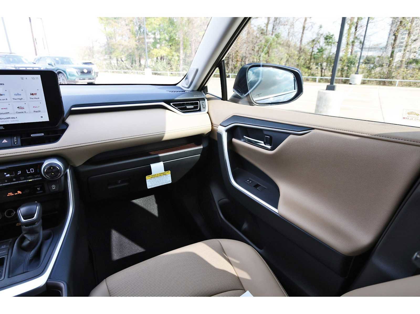 Used 2025 Toyota RAV4 Limited image 8