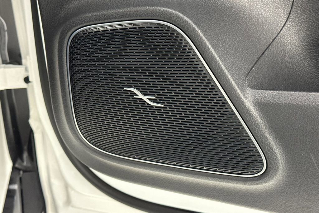 Certified 2023 Mercedes-Benz EQB 300 4MATIC image 23