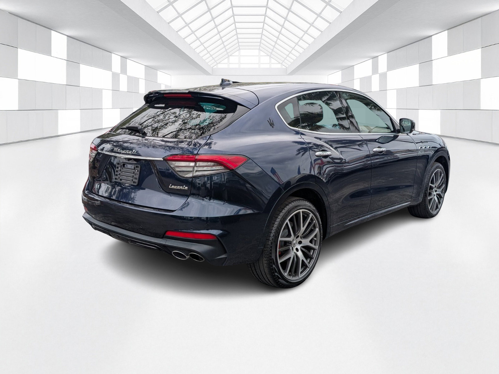 Used 2022 Maserati Levante Modena image 7