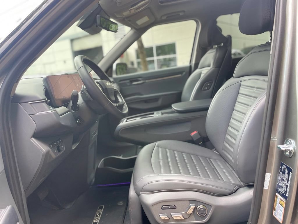 Certified 2024 Kia EV9 Land AWD/4WD image 22