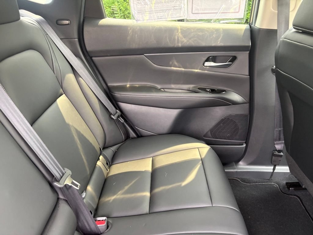 Used 2025 Nissan Murano SV AWD/4WD image 36