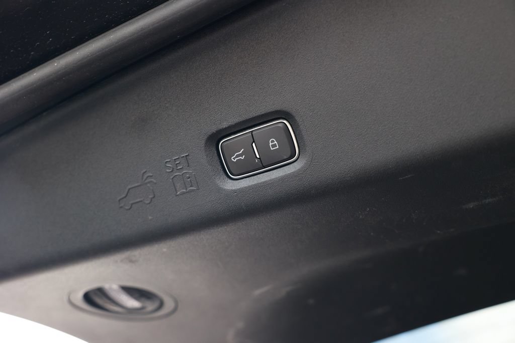 Used 2025 Ford Expedition Active RWD image 44