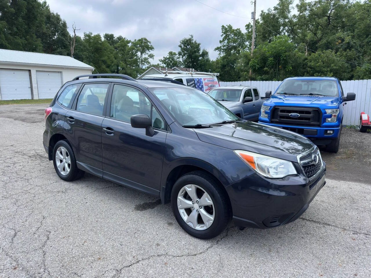 Used 2015 Subaru Forester 2.5i w/ Alloy Wheel Package AWD/4WD image 3
