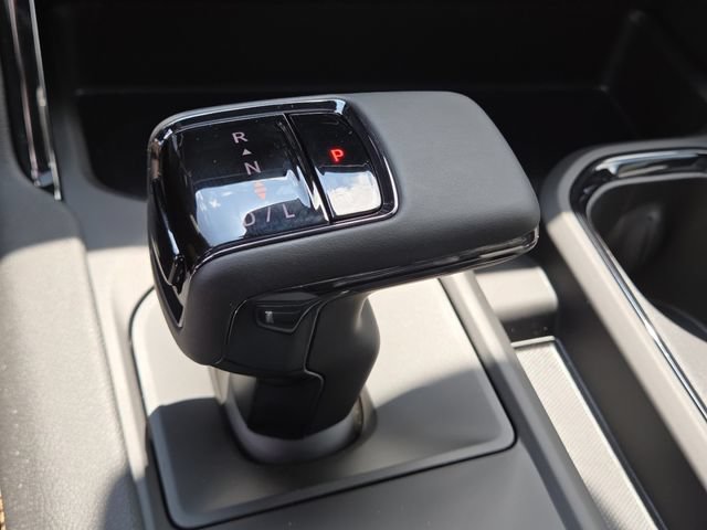 New 2026 GMC Sierra 1500 AT4 w/ AT4 Premium Package AWD/4WD image 34