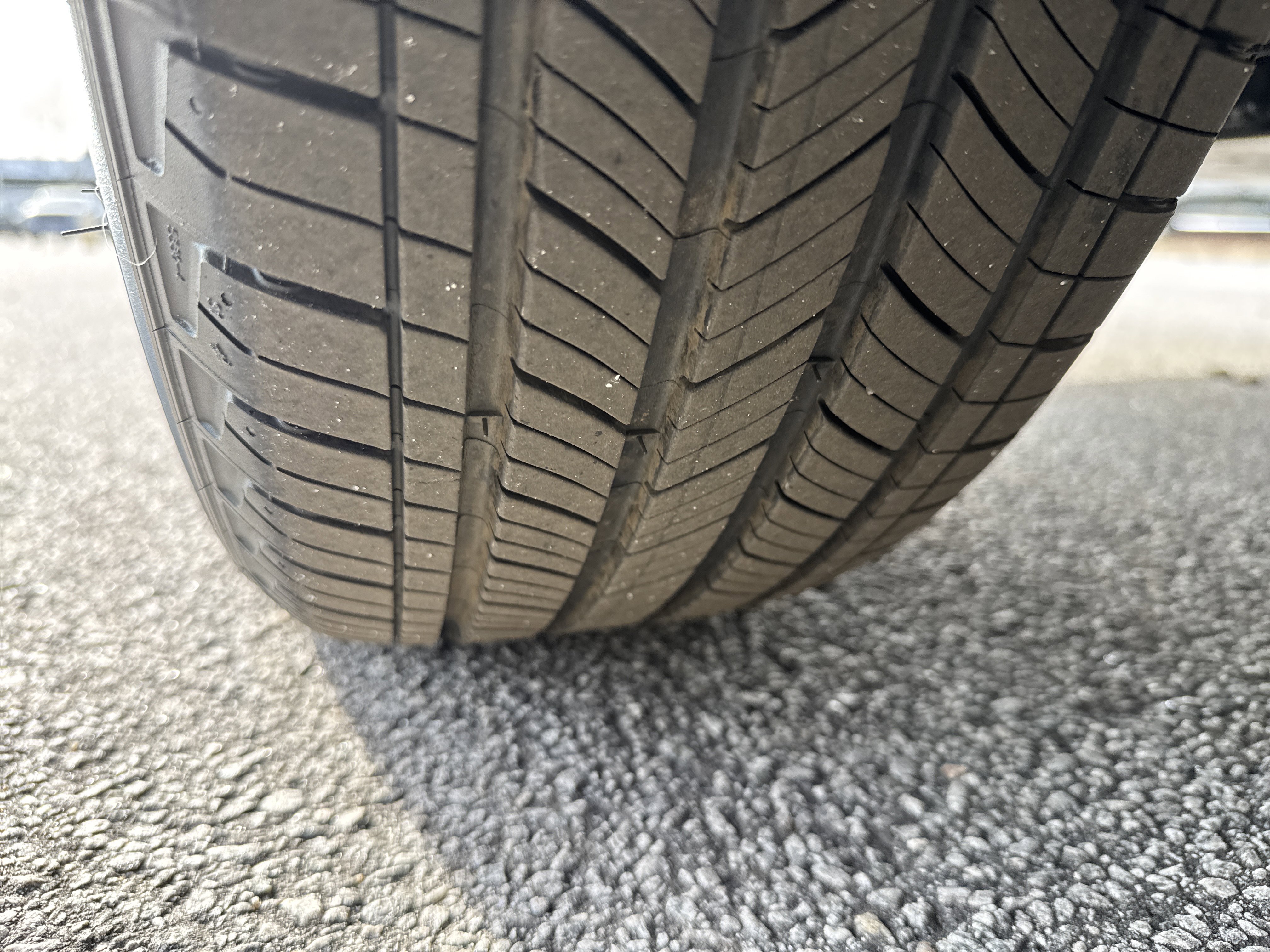 Used 2025 Toyota RAV4 Limited image 12