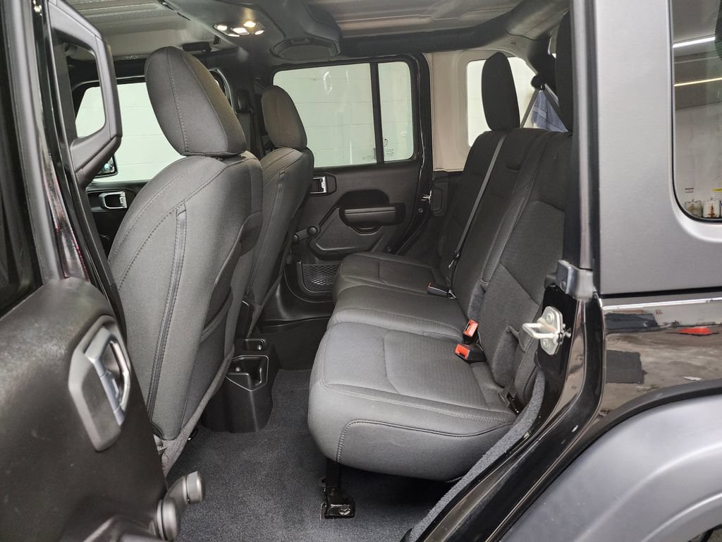 Used 2023 Jeep Wrangler Unlimited Sport AWD/4WD image 23